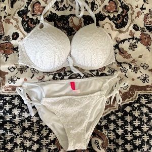 Victoria Secret white lace bombshell bikini, s-32D